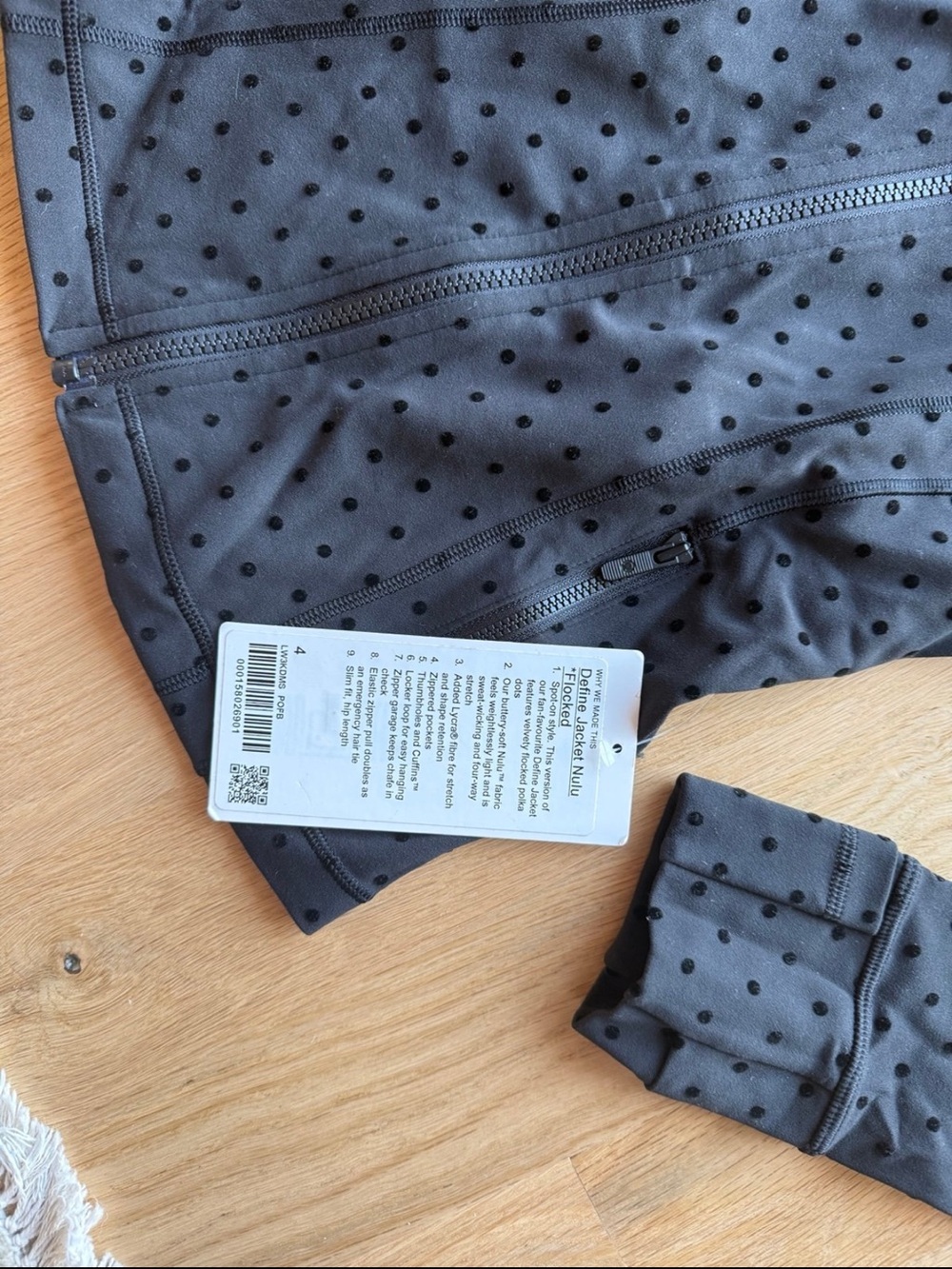 Authentic Lululemon Define Jacket Nulu flocked polka dot Size 4 NWT - Picture 5 of 6